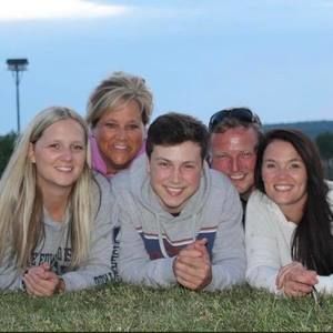 Meet your Posher, Lorie